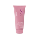 Nutritive Leave-in Conditioner softens the hair fiber and facilitates control without weighing it down, for soft and luminous hair with a healthy, silky appearance.

Vegan Formula